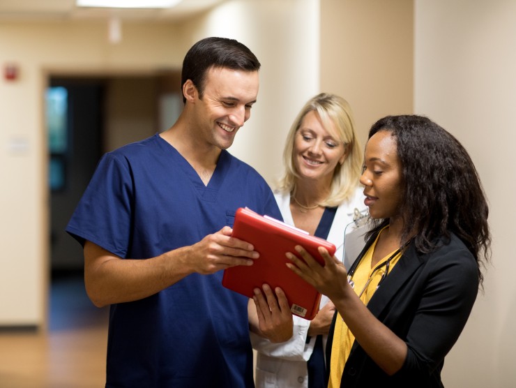 healthcare workers standing in a group 