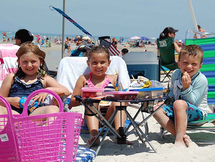Bright Horizons Kids at the Beach|Kids at the beach with grandparents|