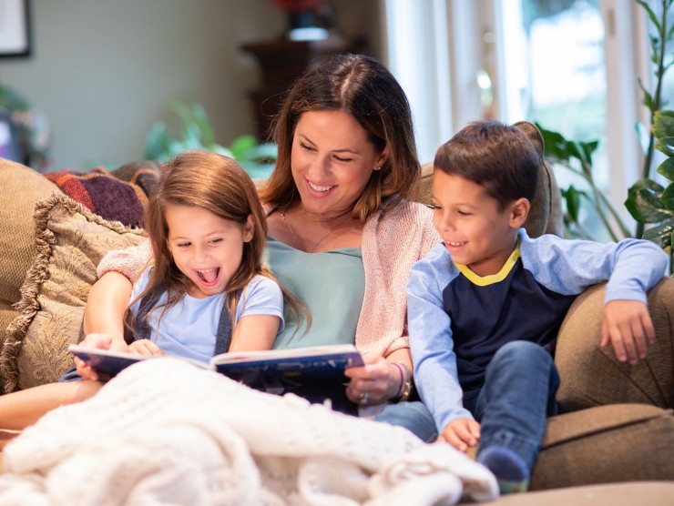 mom reading to children 