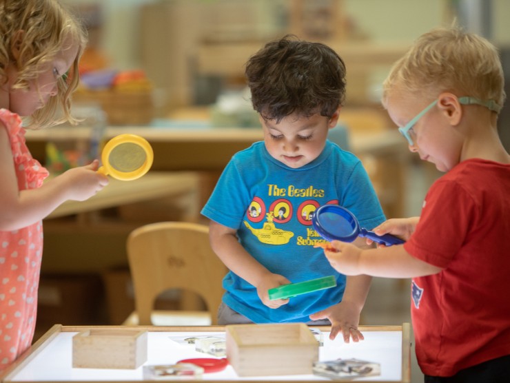 kids playing at table 