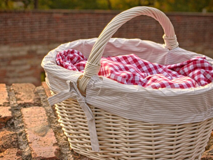 Large picnic basket outside of day care used for memory game
