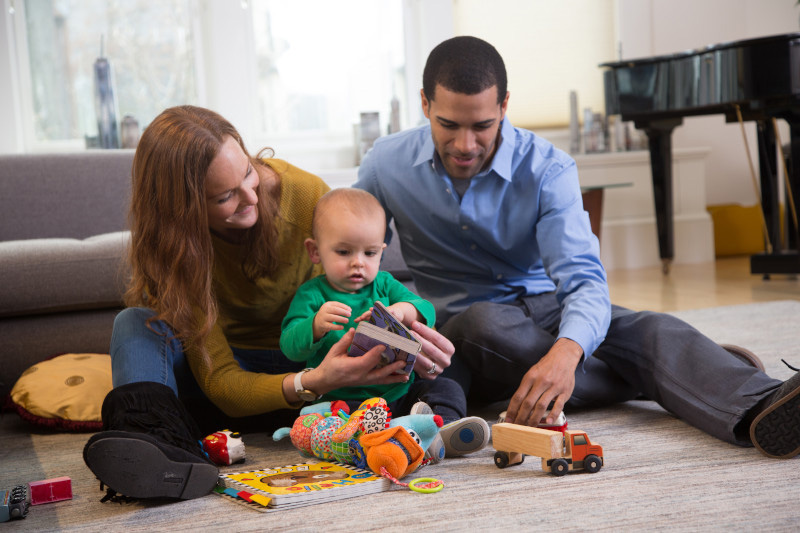 Two working parents using the World at Home program