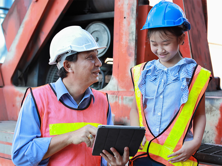 Bright Horizons | Bring Your Child to Work Day: Why It Matters | Bright ...